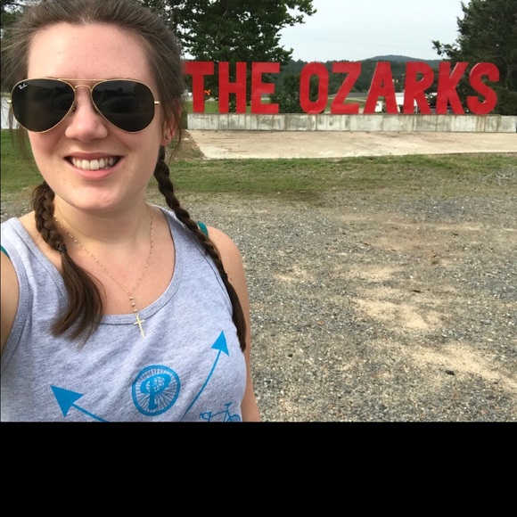 Meet your Posher, Megan - Picture 1 of 1